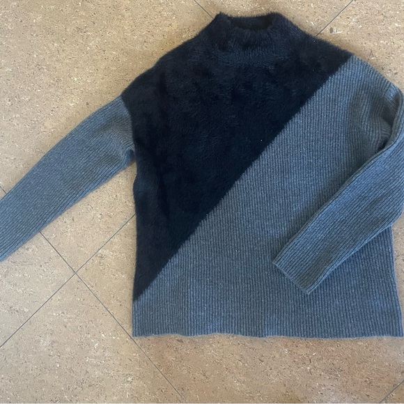 Vince Camuto Black and Gray Cowl Neck Sweater - Picture 8 of 9